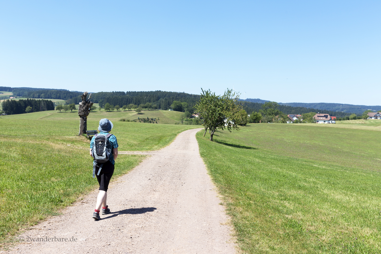 Wanderin auf der Kreuzeckle-Tour Biederbach