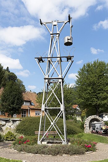 Telegraphenmasten beim Themenpark Bergbau in Oberwolfach