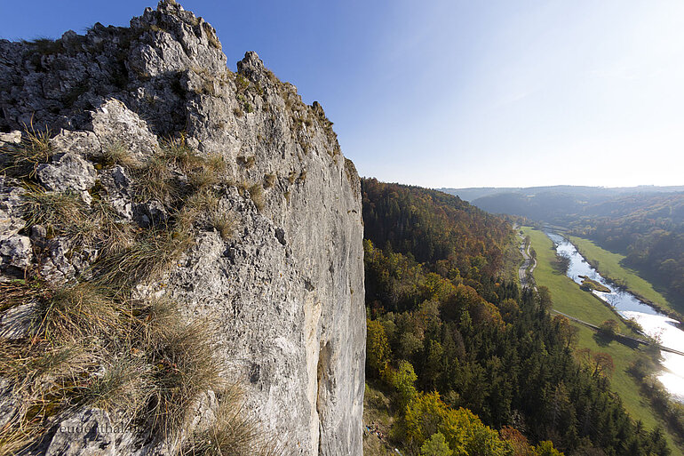 Steilwand des Rabenfelsens