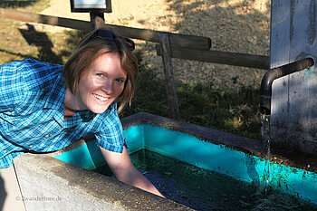 Kneipp-Armbecken nahe dem Rastplatz Rotrütte