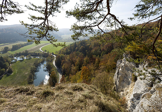 Aussicht vom Teufelslochfelsen auf das Obere Donautal