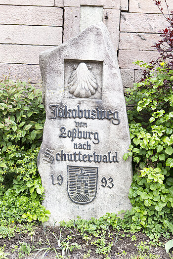 Markierungsstein am Jakobsweg bei Loßburg, dem Schwäbischen Camino