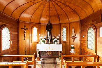 Blick in die Konradskapelle von Seelbach im Schwarzwald