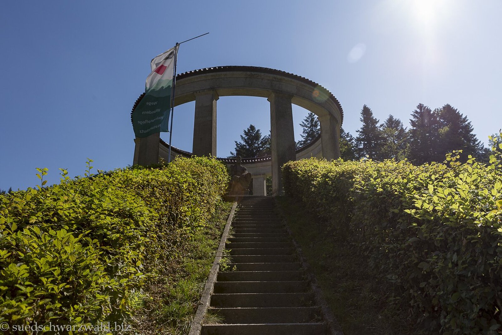 Ehrendenkmal des Schwarzwaldverein nahe der Klosterruine Allerheiligen