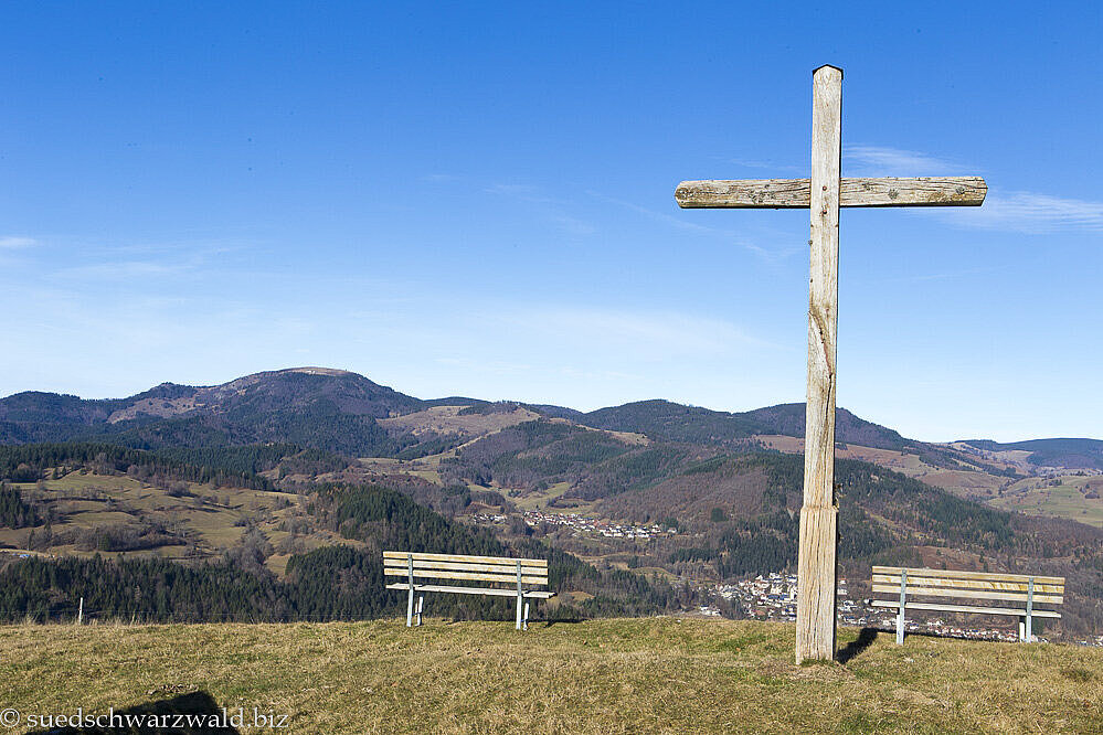 Rastbänke beim Holzer Kreuz