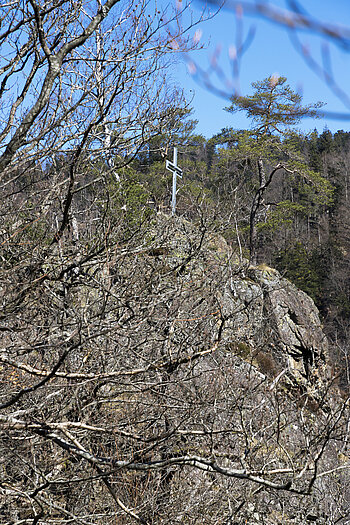 Kreuz auf dem Hirschsprungfelsen