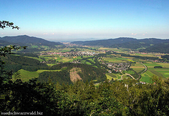 Aussicht vom Frauensteigfelsen über das Dreisamtal nach Freiburg