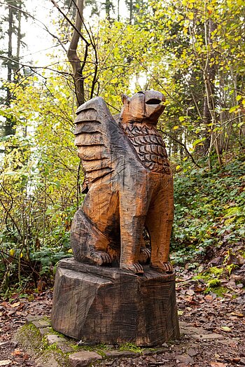 Fabelwesen am Ritterweg zur Burg Hohengeroldseck bei Seelbach