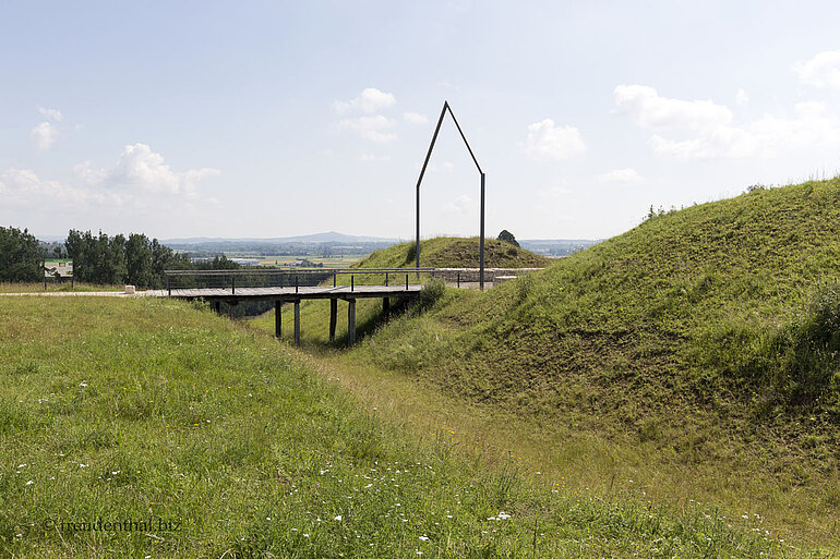 Zugang zum Freilichtmuseum Heuneburg
